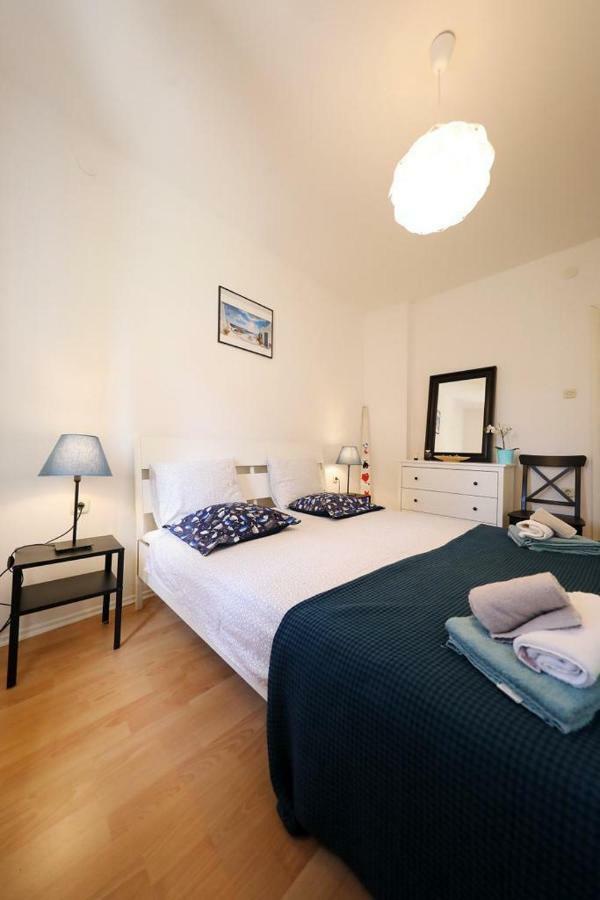 Apartman Bluemarin Apartment Pakostane Exterior photo