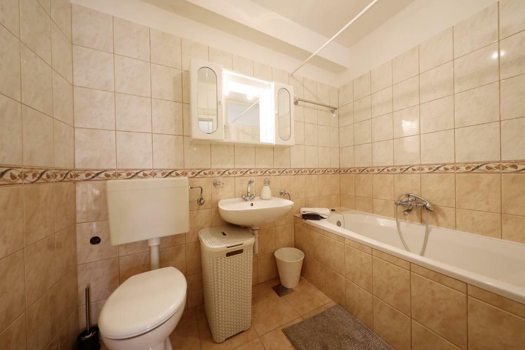 Apartman Bluemarin Apartment Pakostane Exterior photo